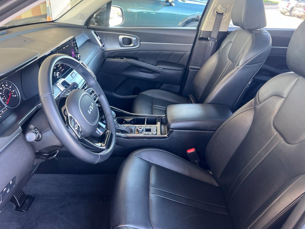 Certified 2022 Kia Sorento SX AWD/4WD image 4