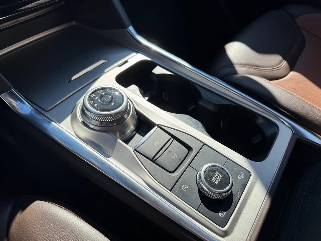 Used 2023 Ford Explorer King Ranch w/ Premium Technology Package image 21