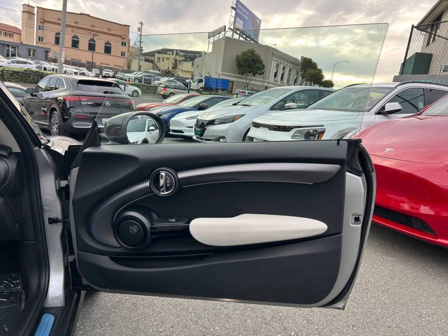 Used 2023 MINI Cooper SE image 46