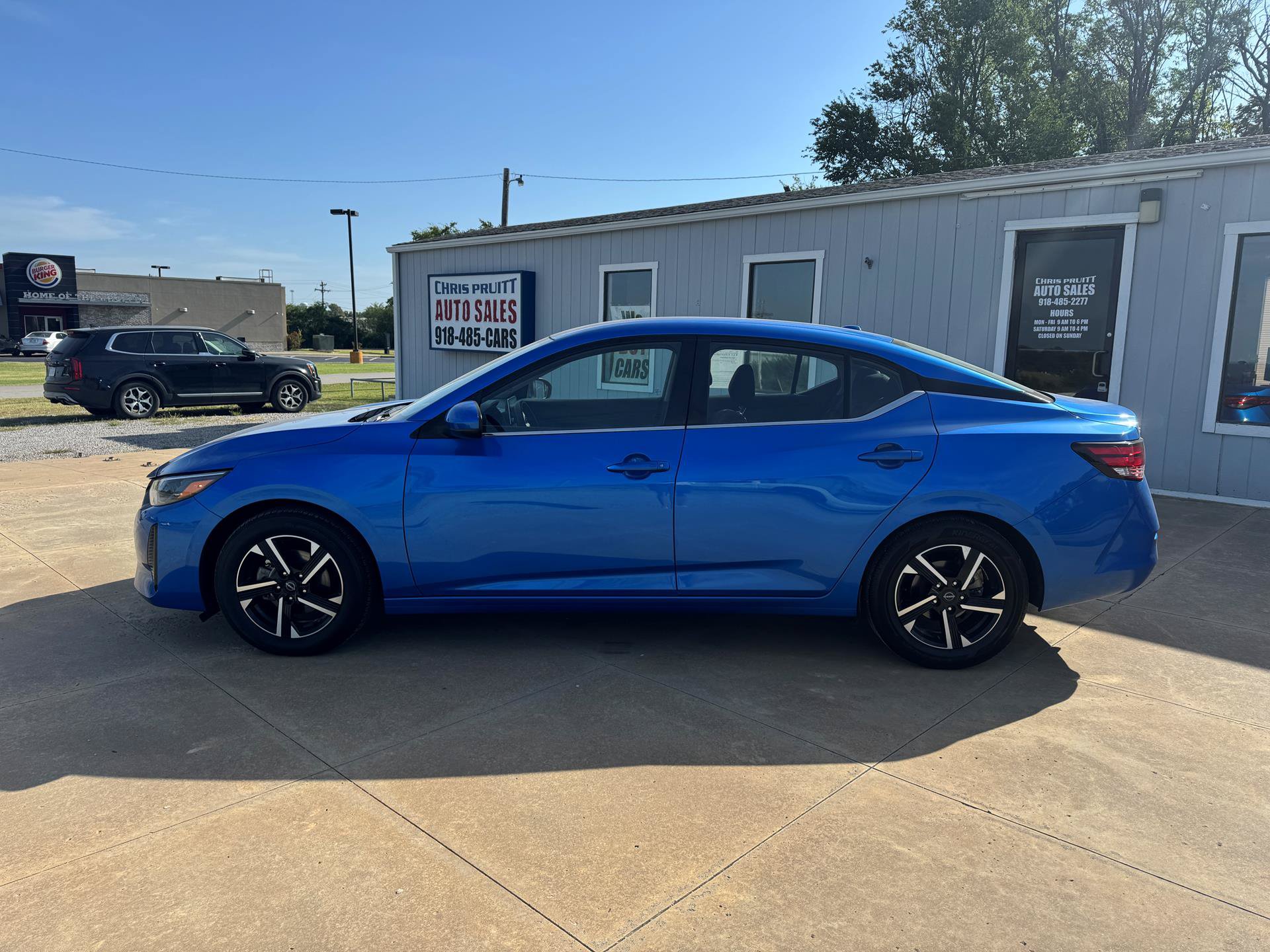 Used 2025 Nissan Sentra SV FWD image 3