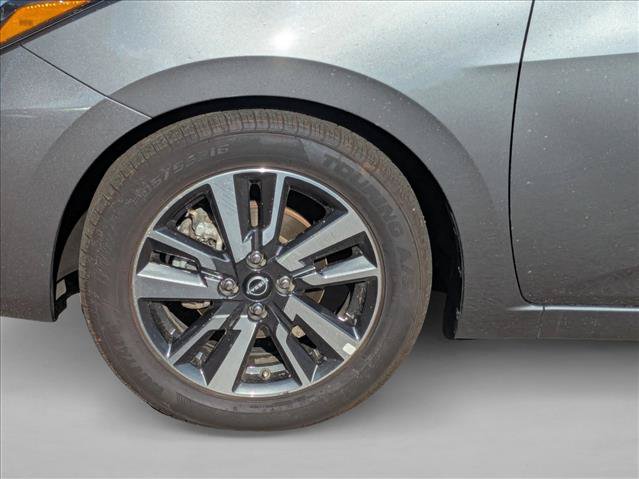 Used 2025 Nissan Versa SV FWD image 17