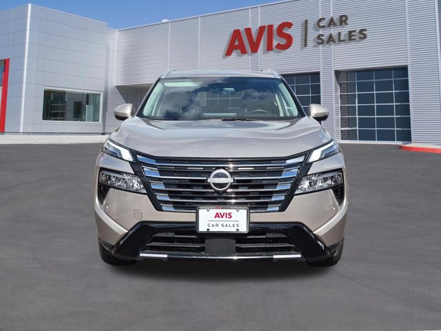 Used 2026 Nissan Rogue Platinum w/ Platinum Premium Package AWD/4WD image 2