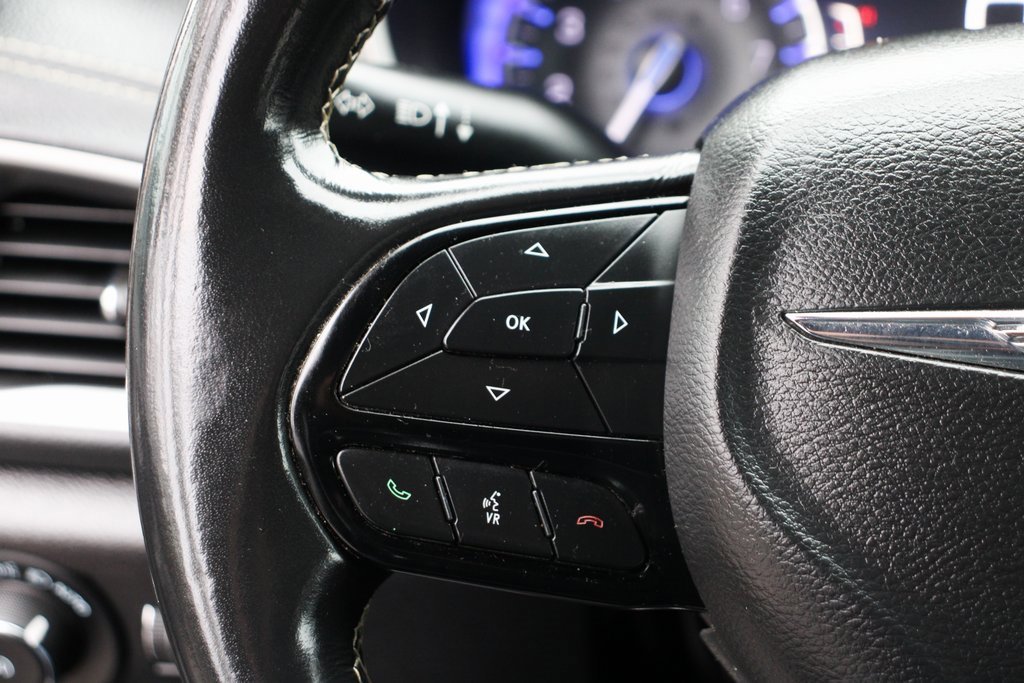 Used 2021 Chrysler Pacifica Touring w/ S Appearance Package image 23