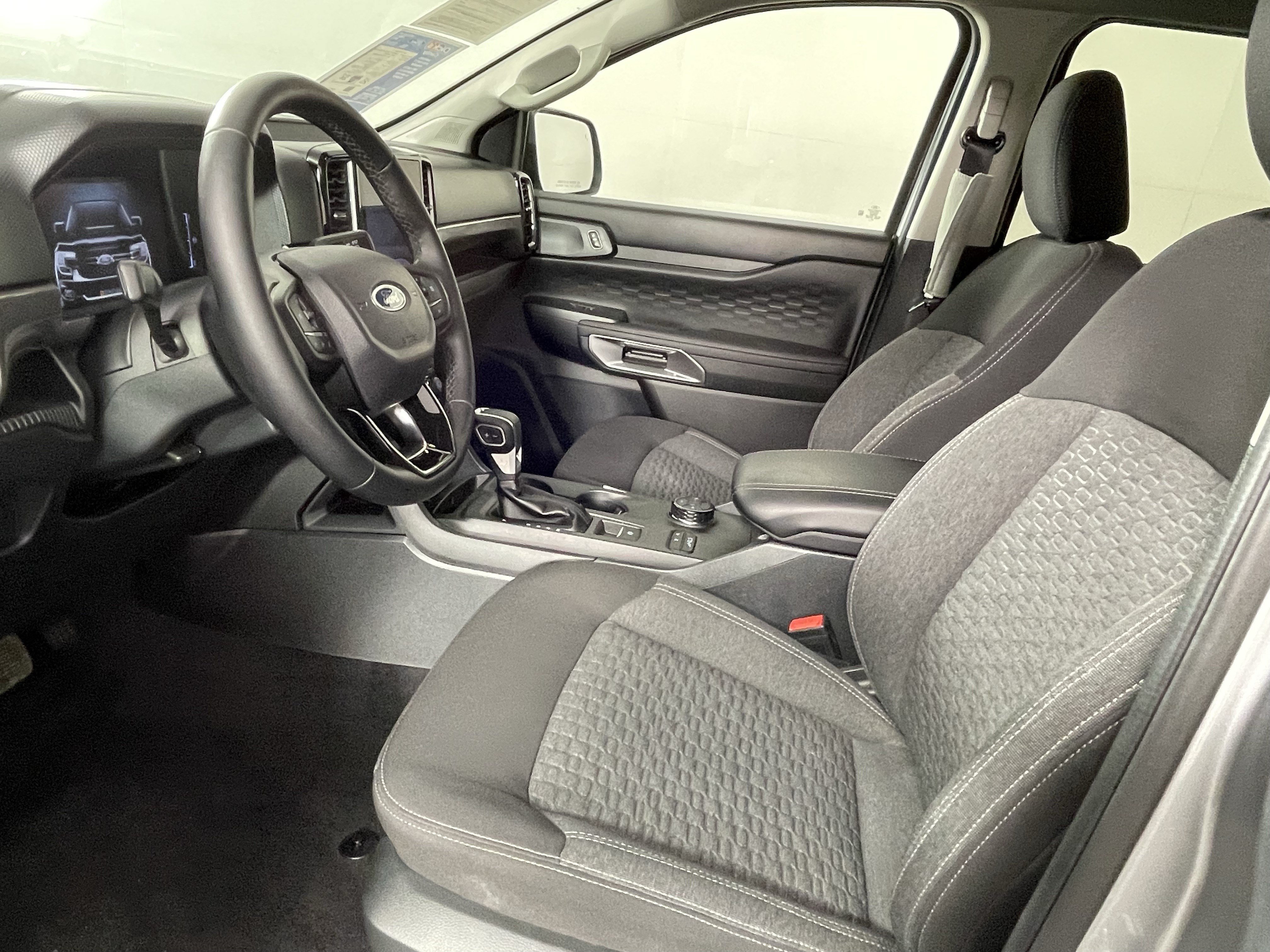 Used 2024 Ford Ranger XLT w/ FX4 Off-Road Package AWD/4WD image 9