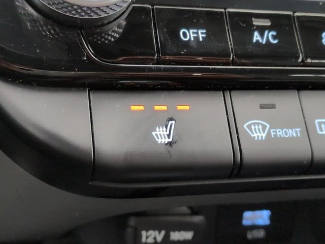 Used 2025 Hyundai Elantra SEL FWD image 22