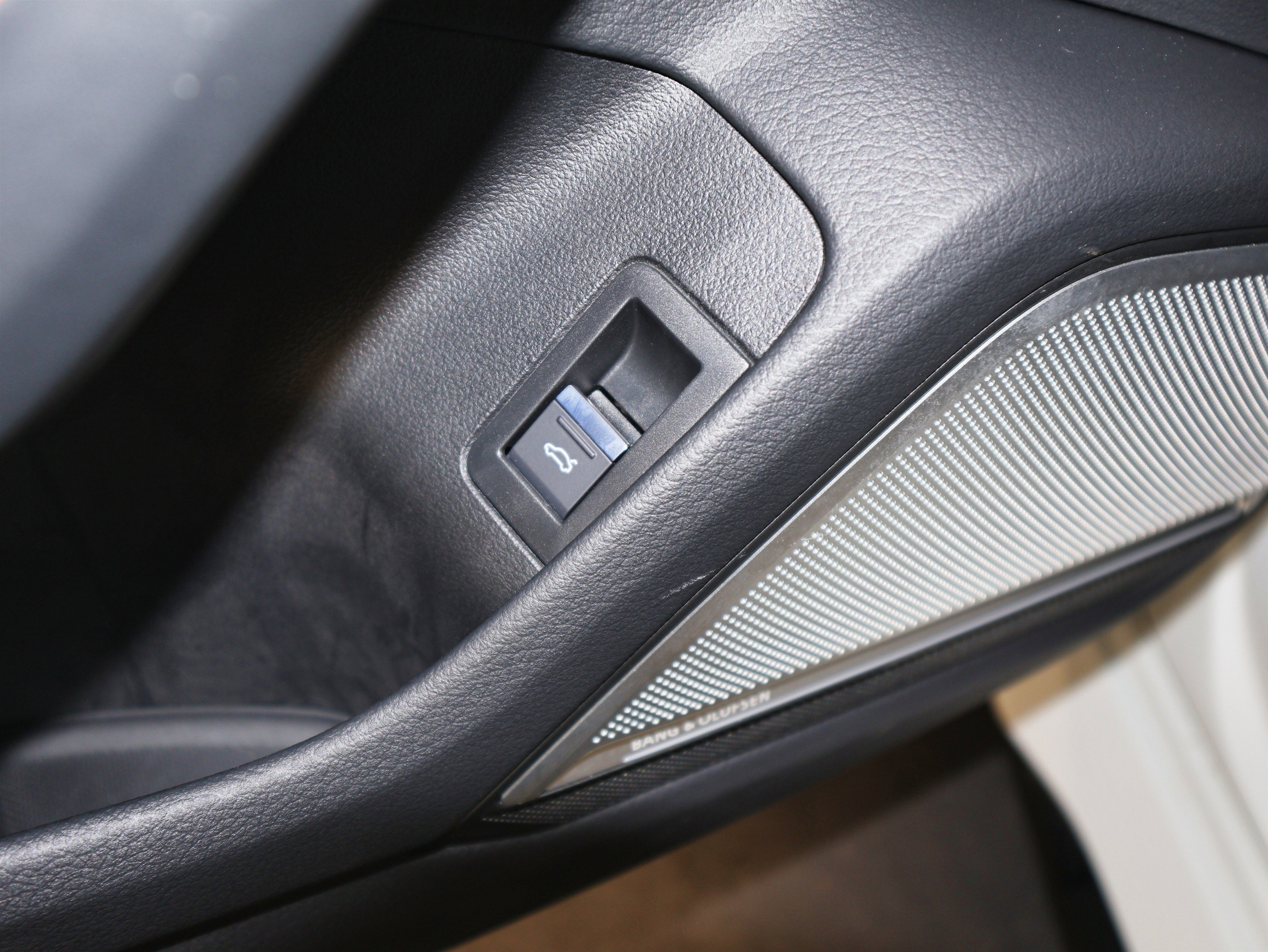 Used 2021 Audi RS 6 w/ Executive Package image 26