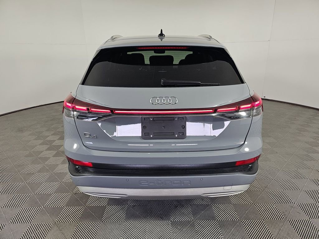 Used 2022 Audi Q4 e-tron Premium Plus image 5