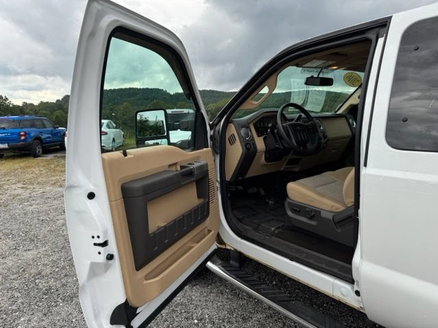Used 2016 Ford F250 XLT w/ XLT Value Package AWD/4WD image 11