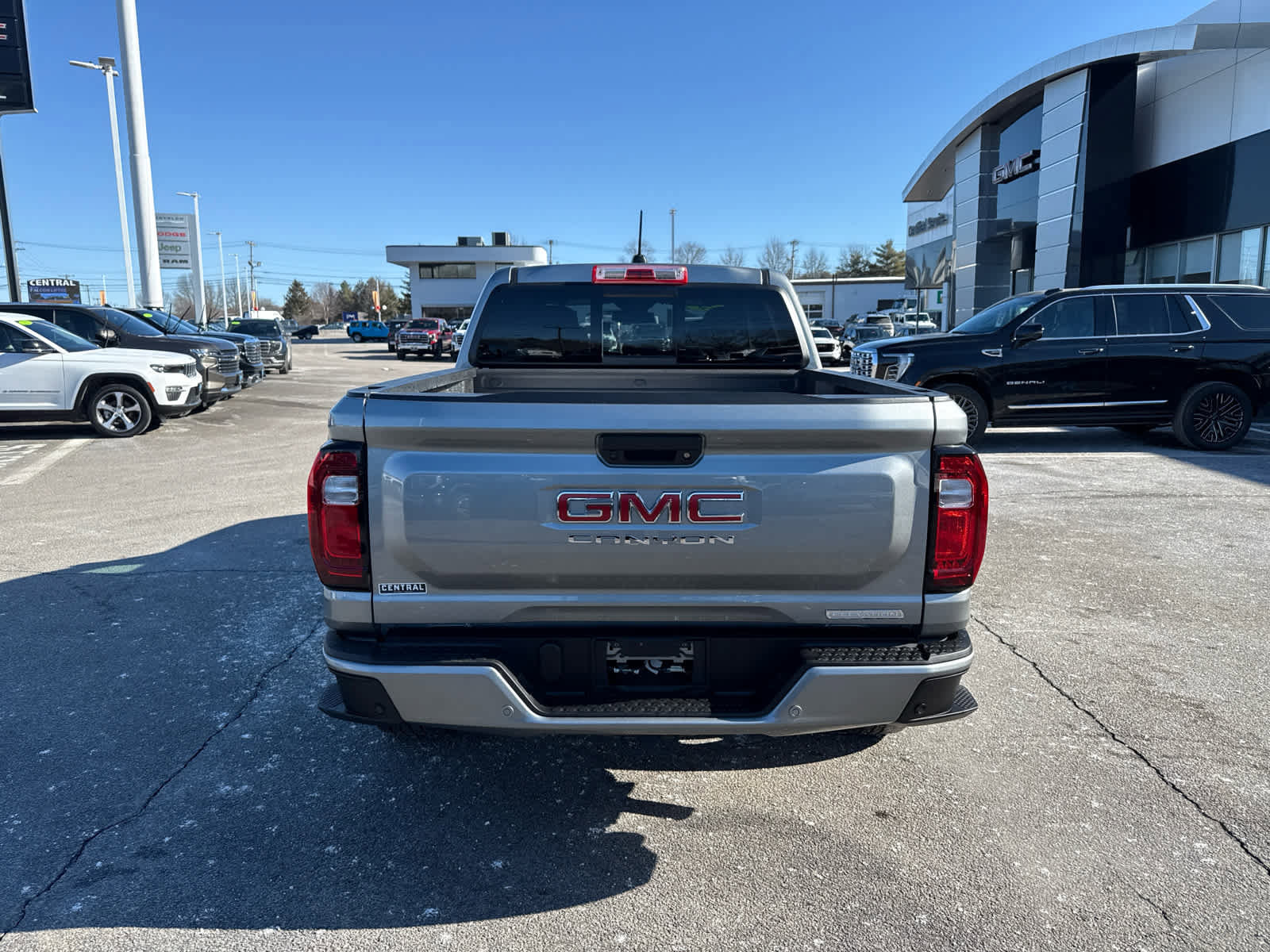 Used 2024 GMC Canyon Elevation w/ Elevation Premium Package image 6