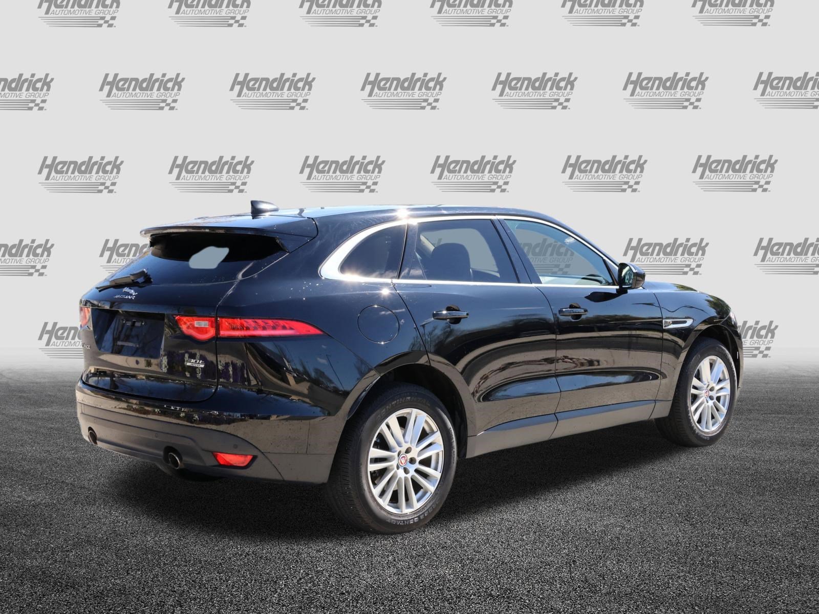 Used 2020 Jaguar F-PACE Prestige image 9