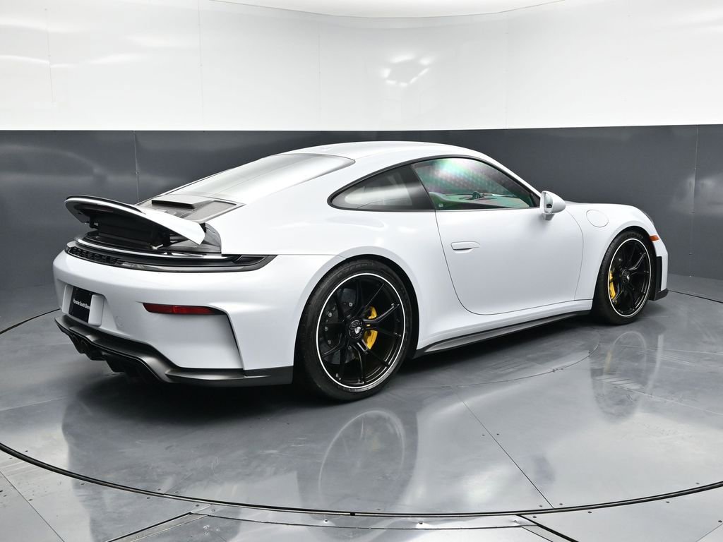 Certified 2025 Porsche 911 GT3 RWD image 8