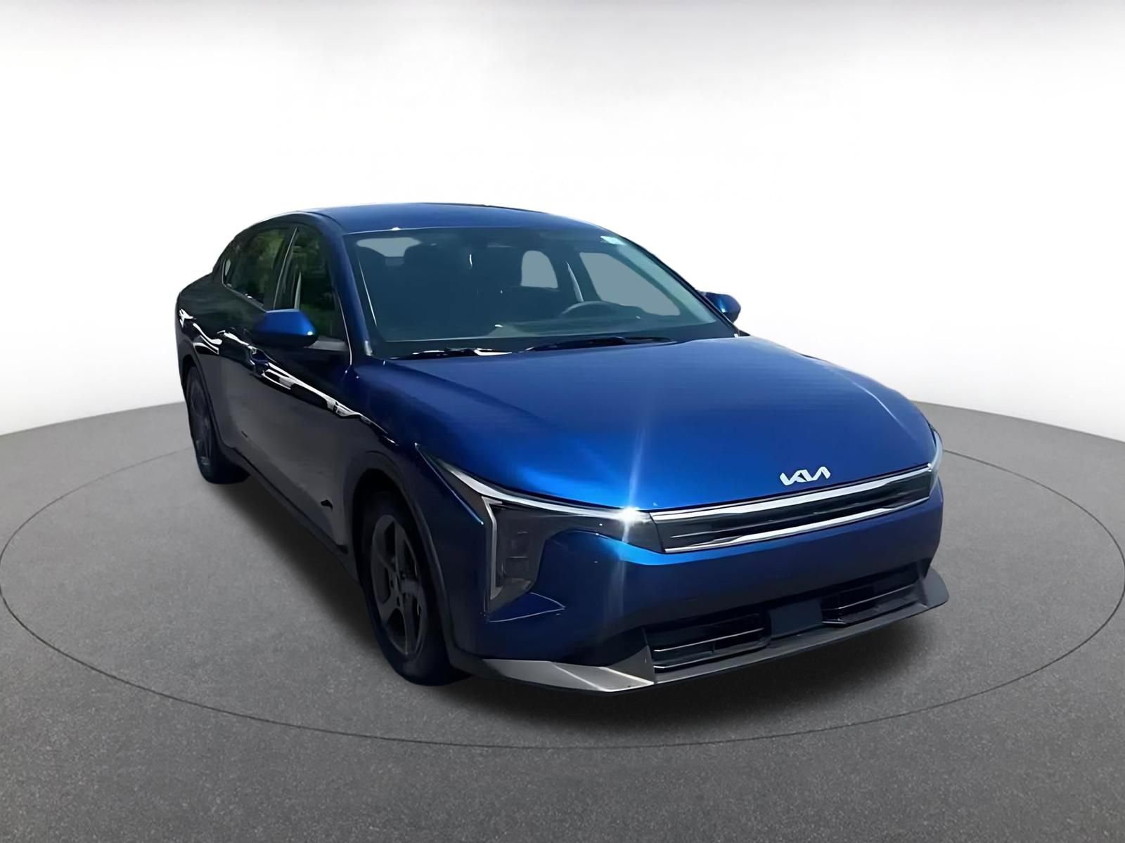 Used 2025 Kia K4 FWD image 3