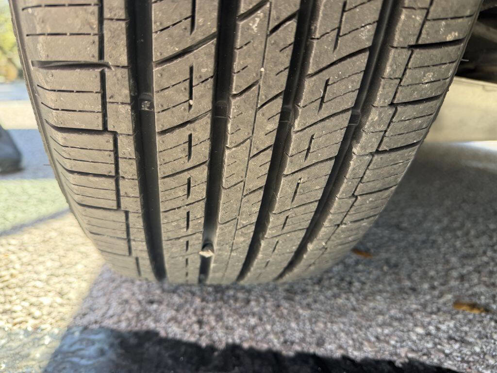 Used 2018 Chevrolet Equinox LT image 25