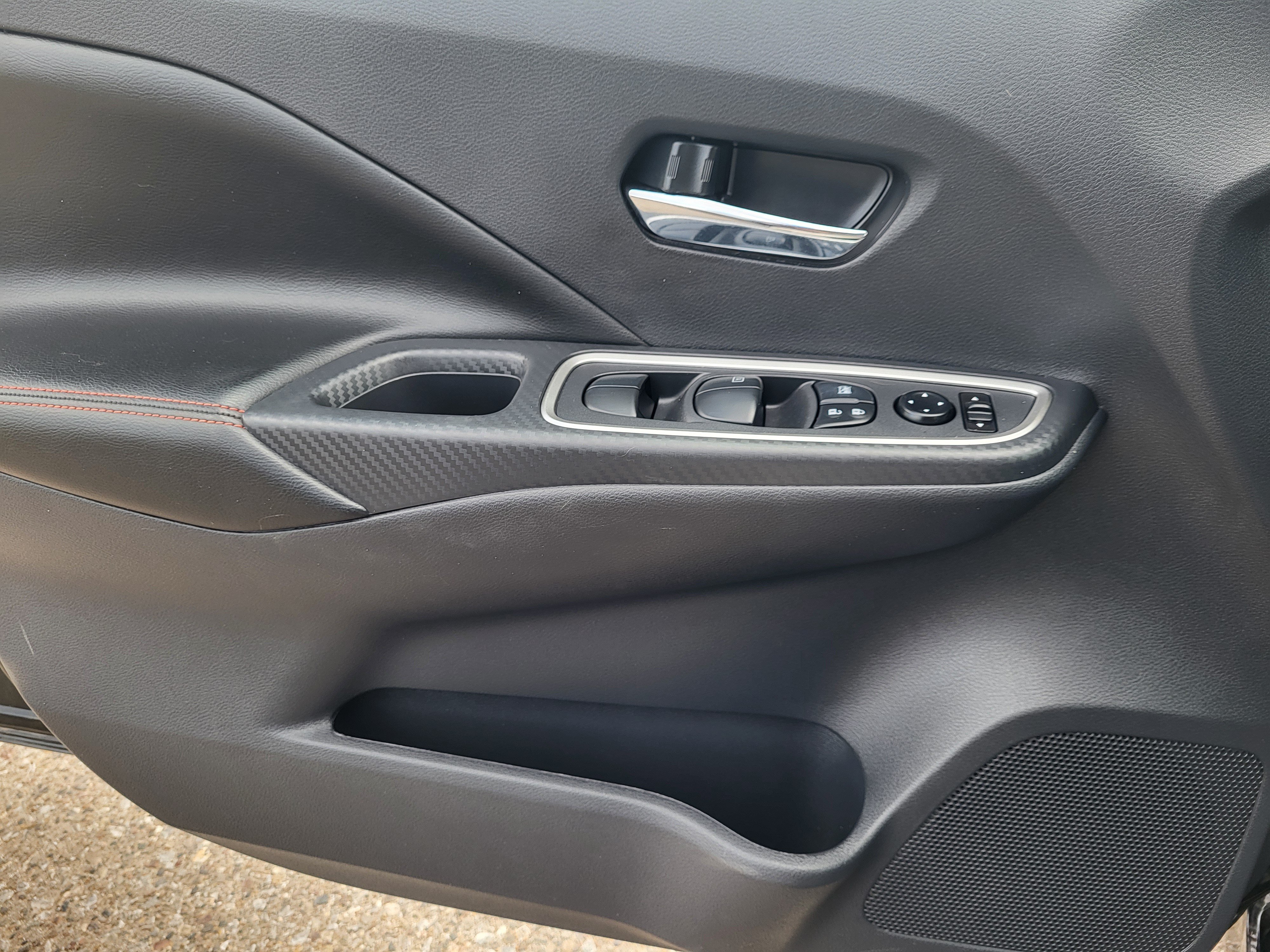 Certified 2025 Nissan Versa SR w/ Trunk Package FWD image 19