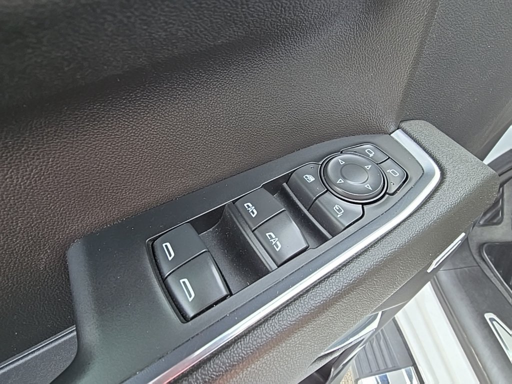 Used 2024 Chevrolet Silverado 1500 LTZ w/ LTZ Convenience Package II AWD/4WD image 8