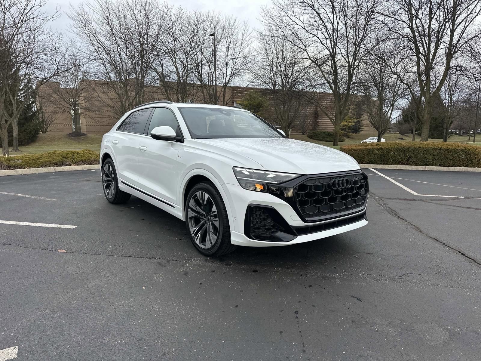 New 2026 Audi Q8 Premium Plus