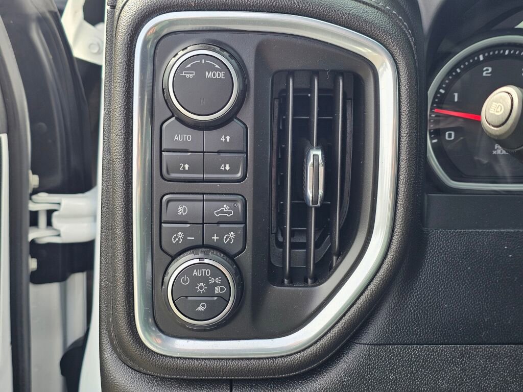 Used 2022 Chevrolet Silverado 3500 High Country w/ Safety Package II AWD/4WD image 37