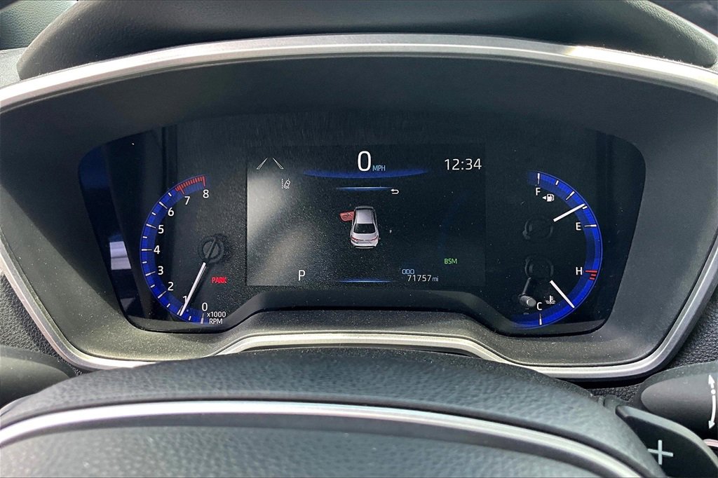Used 2021 Toyota Corolla XSE image 19