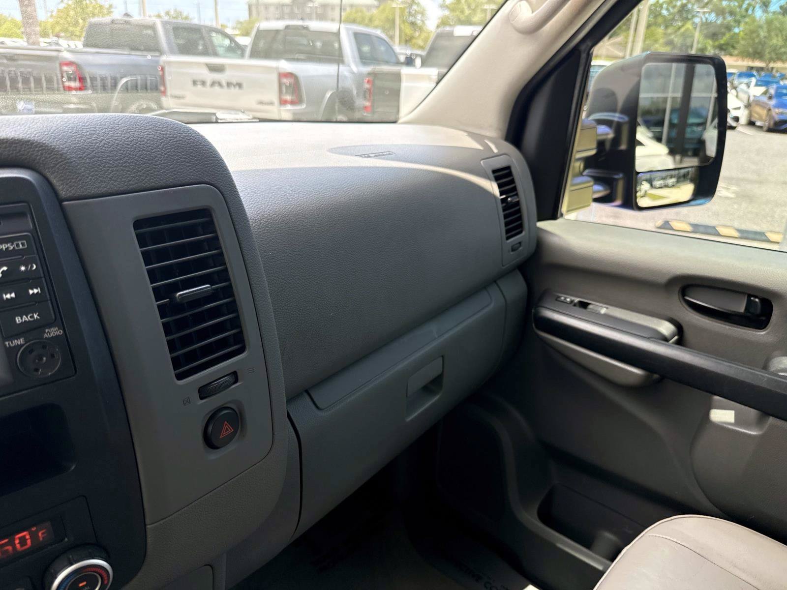 Used 2020 Nissan NV 3500 SL RWD image 20