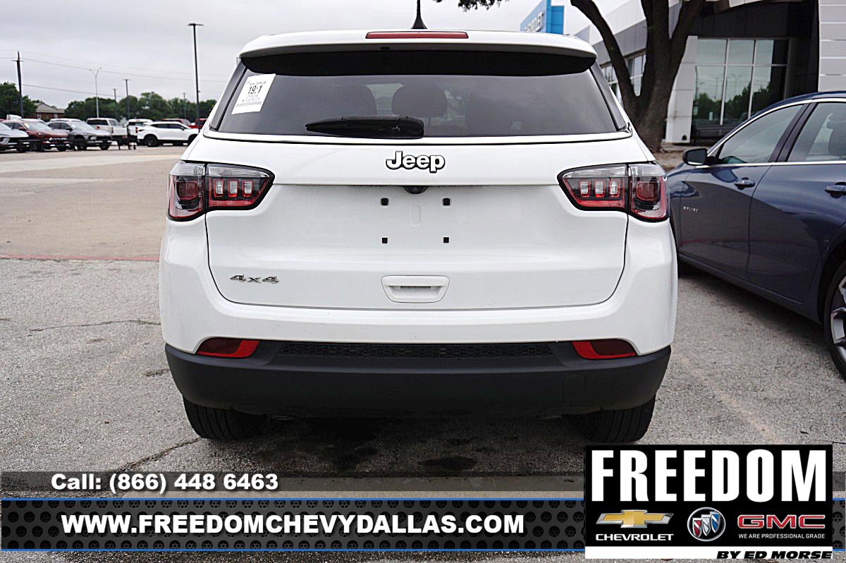 Used 2024 Jeep Compass Sport AWD/4WD image 6