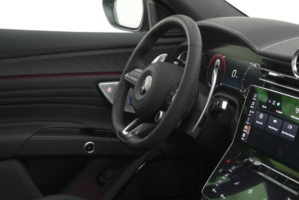 New 2025 Maserati Grecale Modena image 45