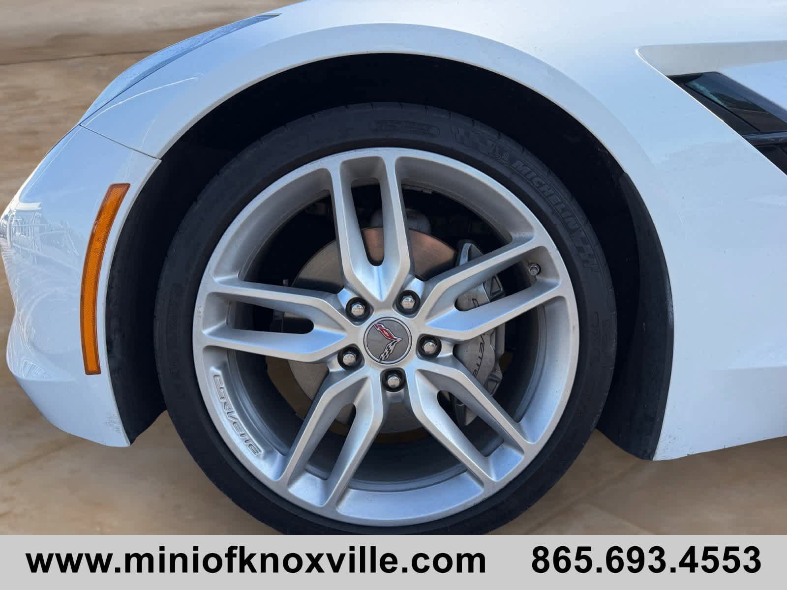 Used 2015 Chevrolet Corvette Stingray Convertible w/ 2LT Preferred Equipment Group RWD image 9