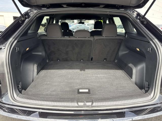 Used 2021 Volkswagen Atlas Cross Sport S image 5