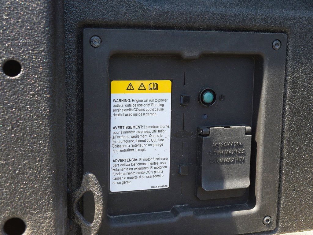 Used 2024 Ford F150 Platinum w/ Equipment Group 702A High image 12