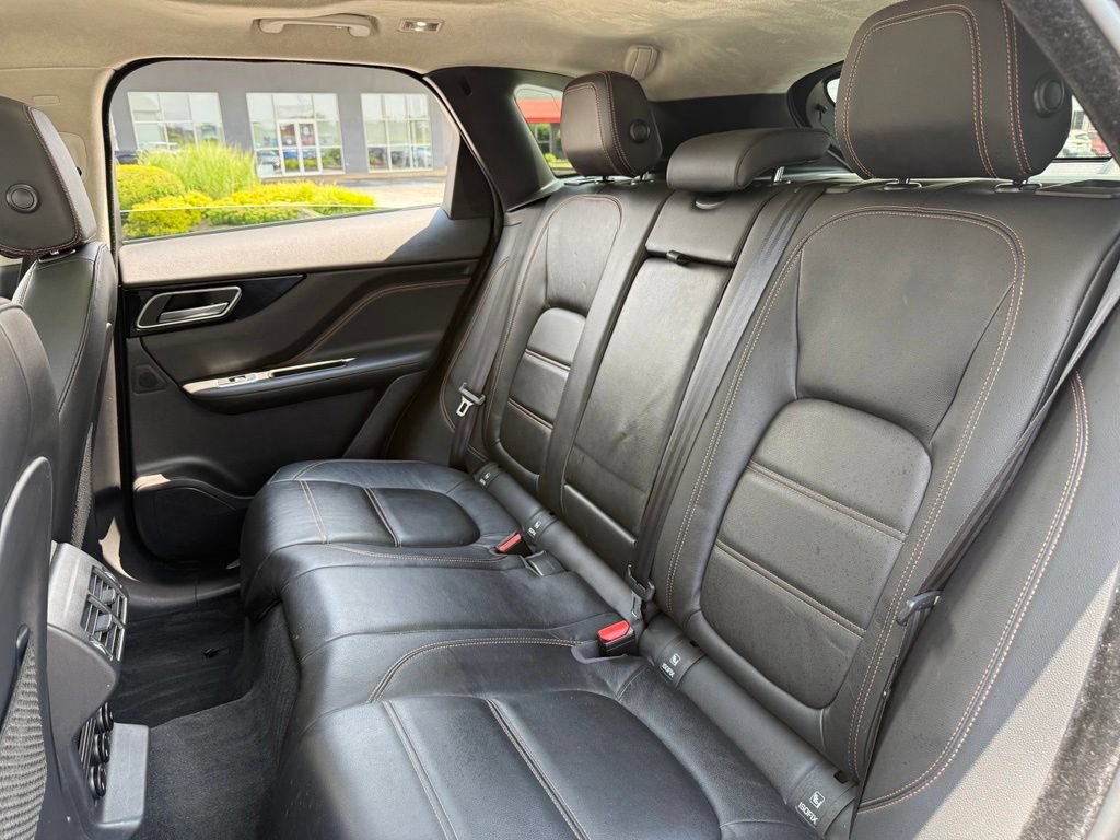 Used 2019 Jaguar F-PACE Prestige AWD/4WD image 18