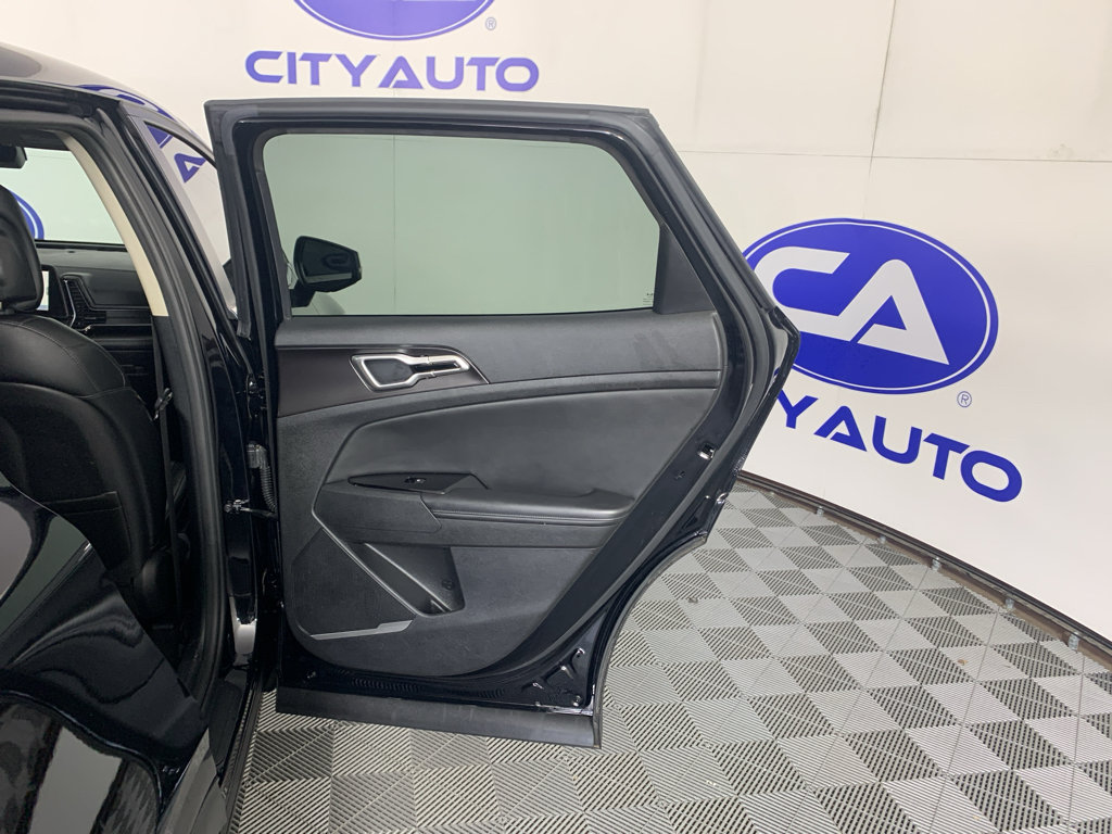 Used 2023 Kia Sportage EX FWD image 32