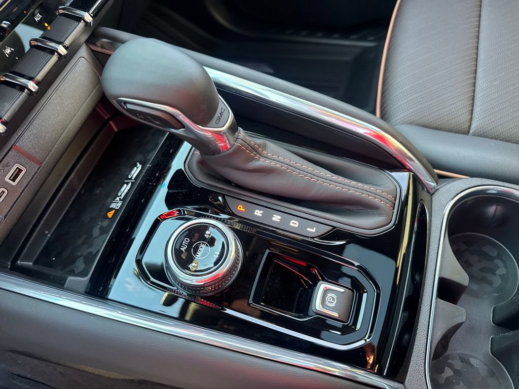 New 2026 GMC Canyon AT4 w/ Technology Plus Package AWD/4WD image 20