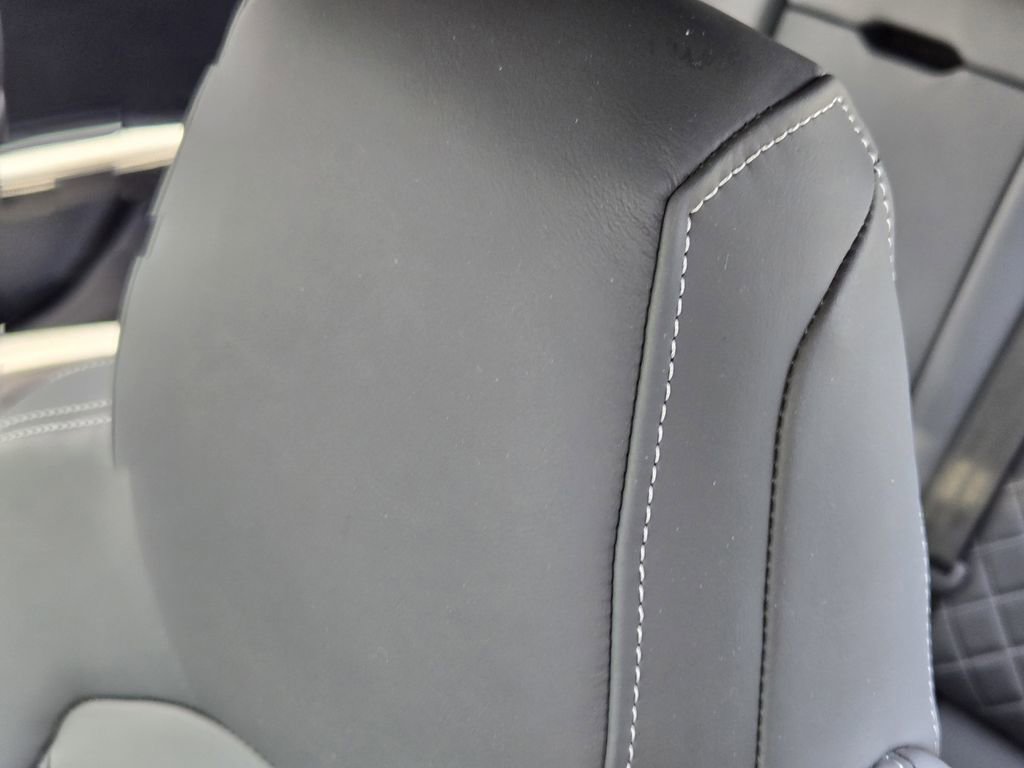 Used 2023 Audi SQ8 Prestige AWD/4WD image 18