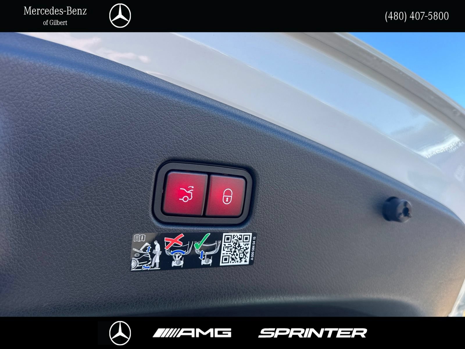 New 2026 Mercedes-Benz CLE 300 4MATIC Coupe image 9