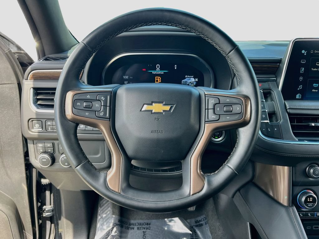 Used 2024 Chevrolet Tahoe High Country AWD/4WD image 11