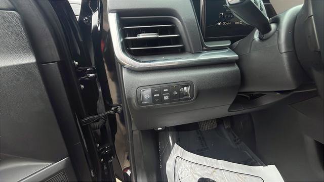 Used 2026 GMC Terrain Elevation image 11