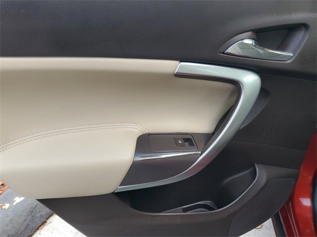 Used 2014 Buick Regal Turbo image 12