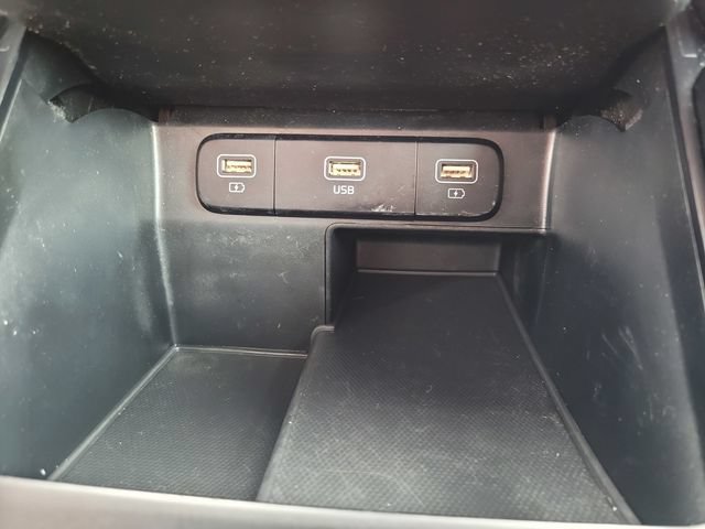Used 2022 Kia Sorento S FWD image 24