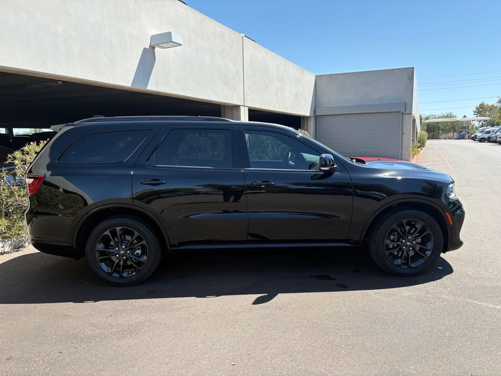 Certified 2023 Dodge Durango R/T RWD image 6