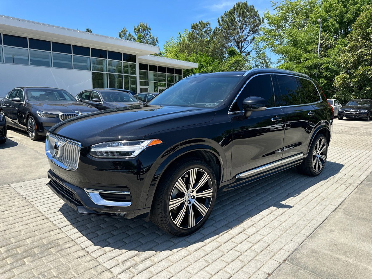 Used 2020 Volvo XC90 T6 Inscription w/ Protection Package Premier AWD/4WD image 4