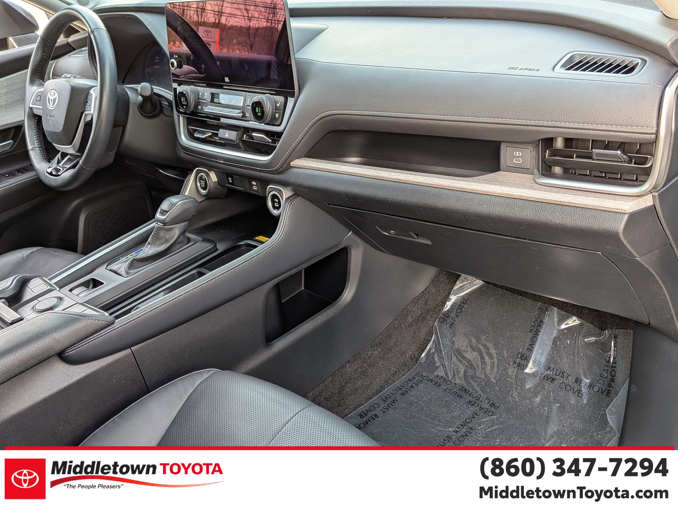 Used 2024 Toyota Grand Highlander Limited image 37