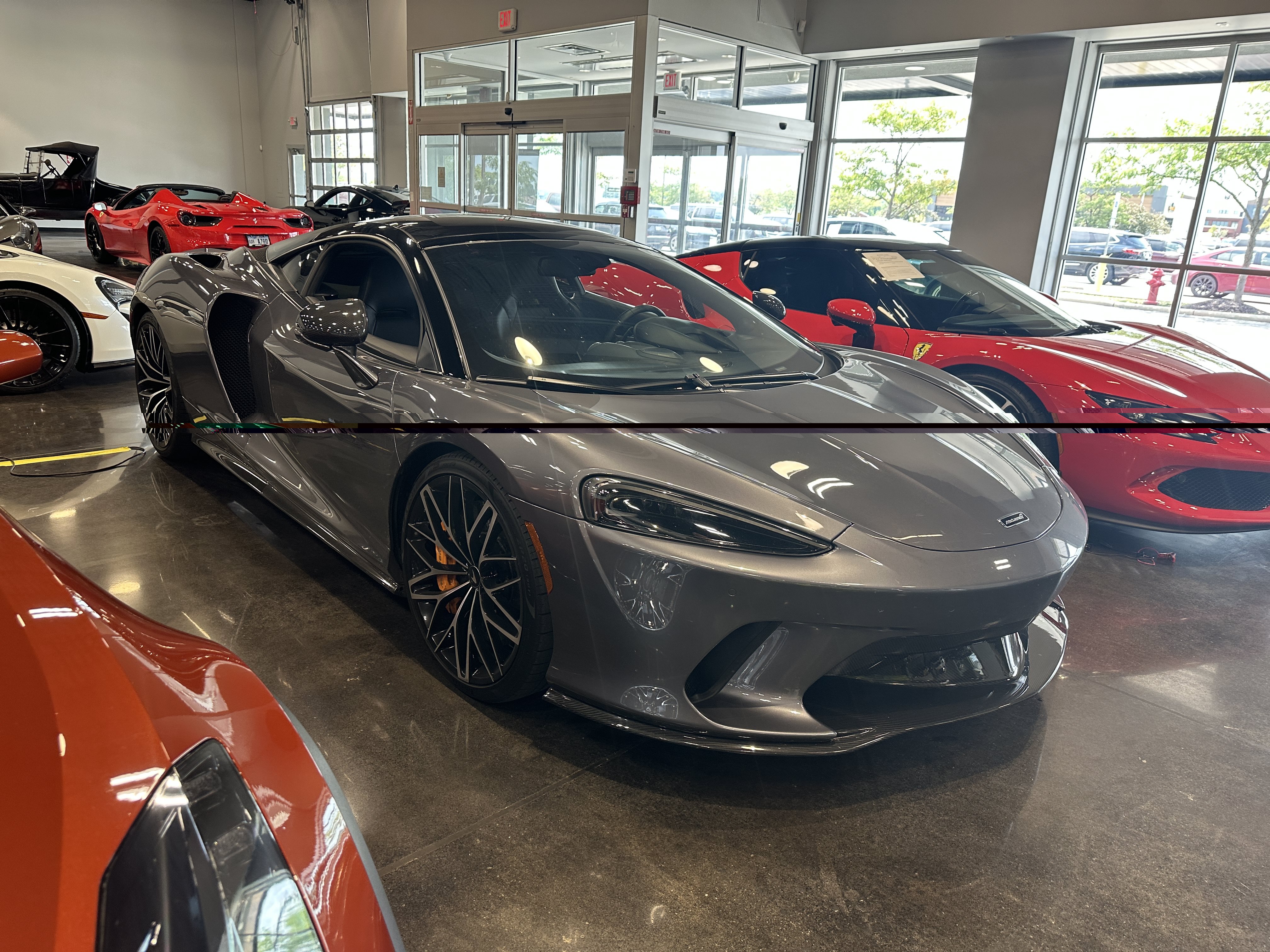 Used 2023 McLaren GT RWD image 3
