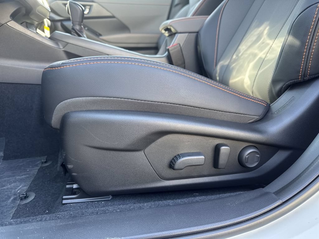 New 2026 Subaru Crosstrek 2.5i Limited w/ Crosstrek Mirror Package AWD/4WD image 14