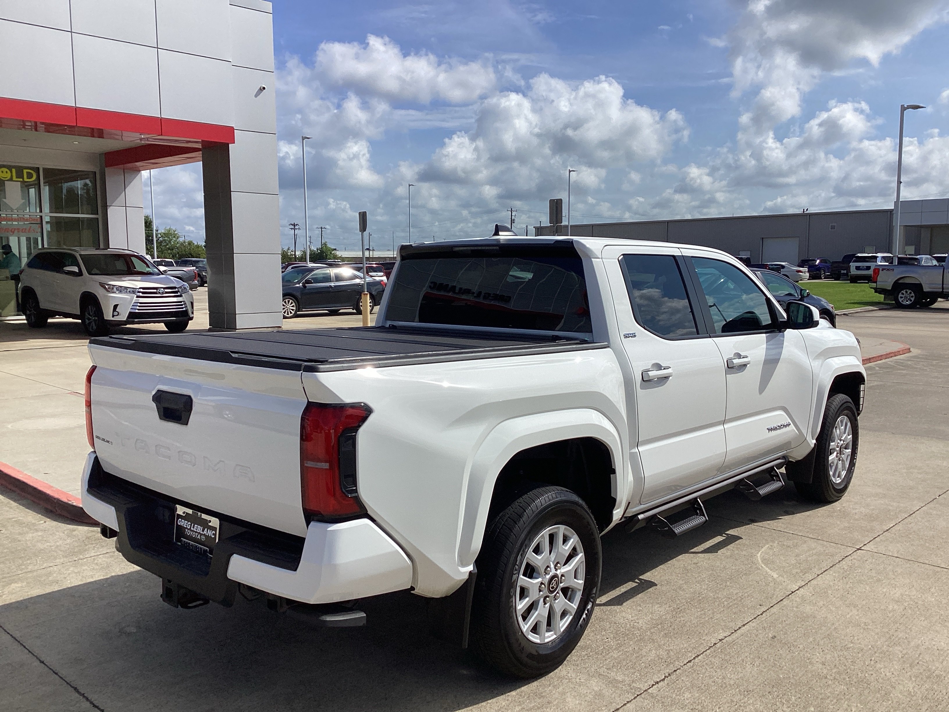 Used 2024 Toyota Tacoma SR5 RWD image 7