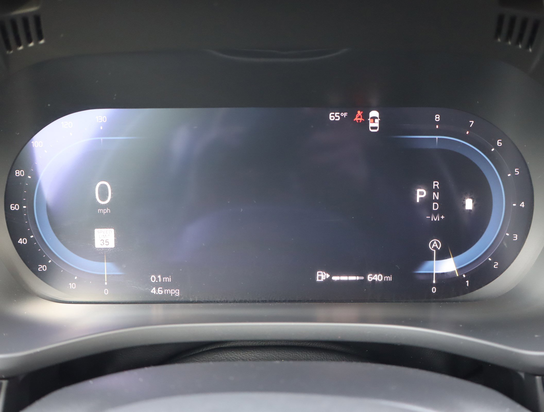 Used 2025 Volvo XC60 B5 Plus image 24