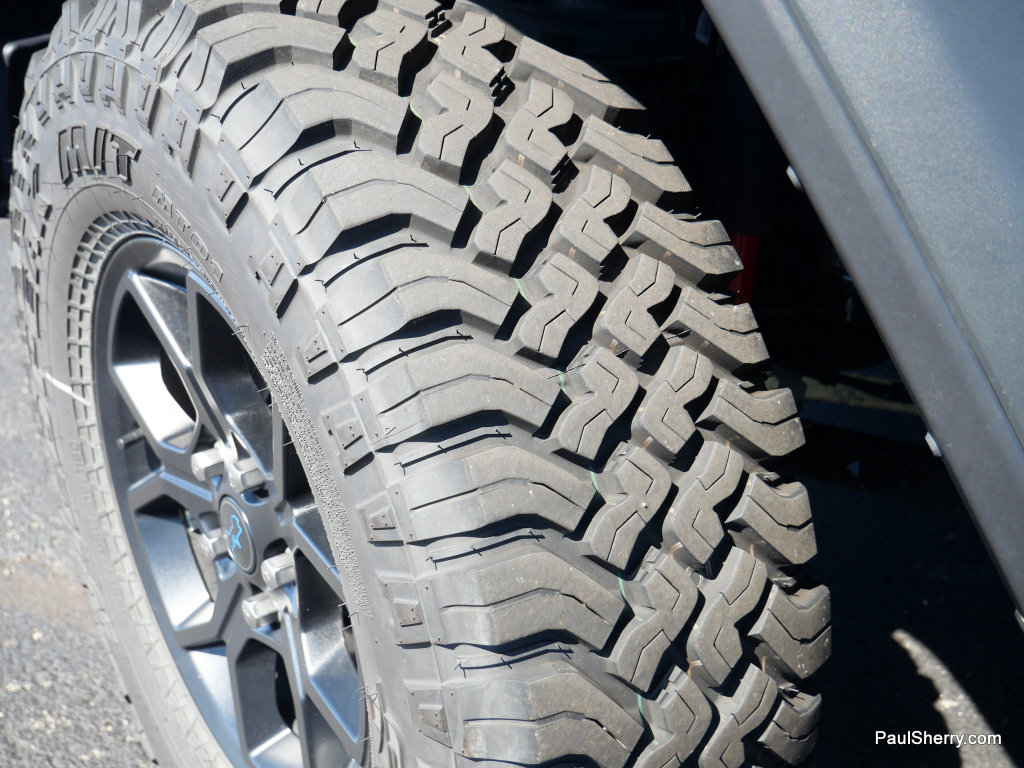 Used 2025 Jeep Wrangler Willys image 17