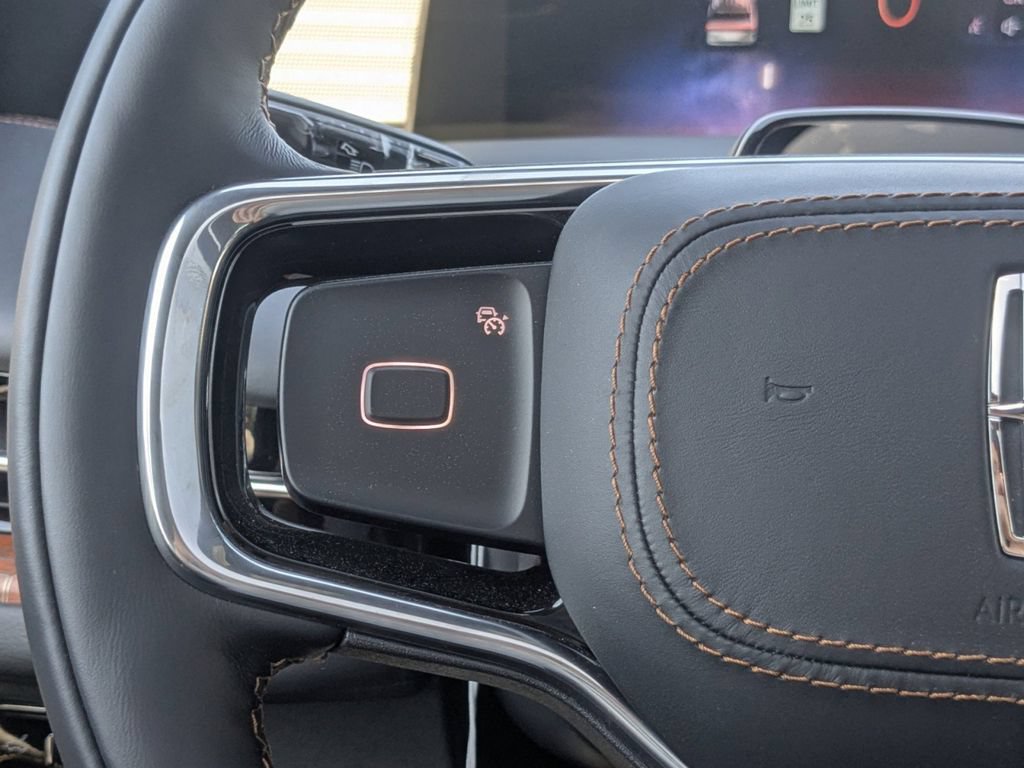 New 2026 Lincoln Navigator Black Label AWD/4WD image 28