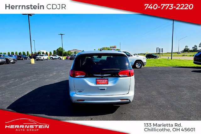 Used 2024 Chrysler Voyager LX FWD image 33
