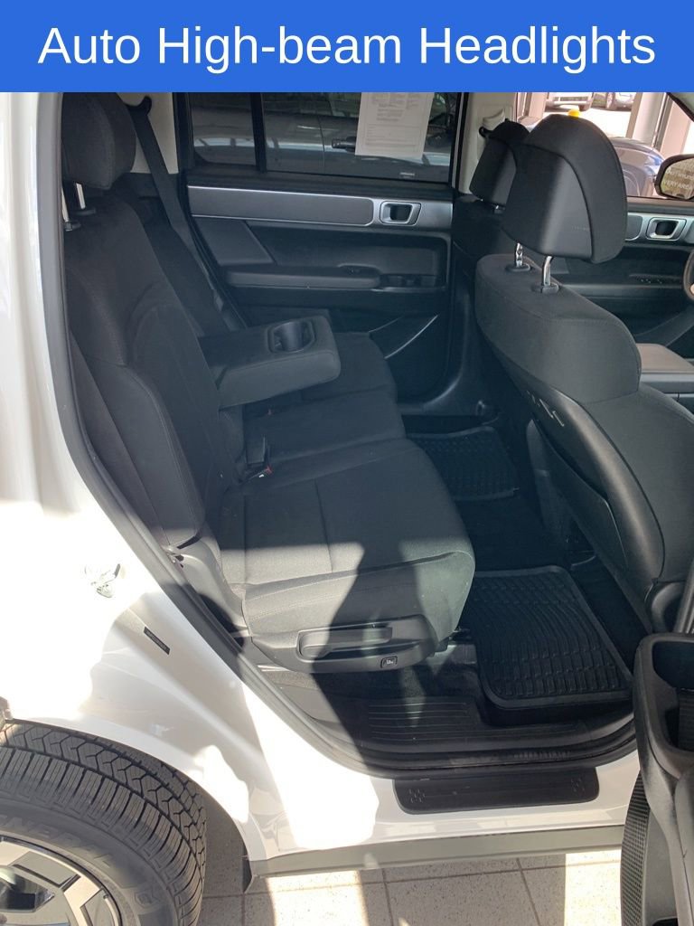 Used 2024 Hyundai Santa Fe SE image 11