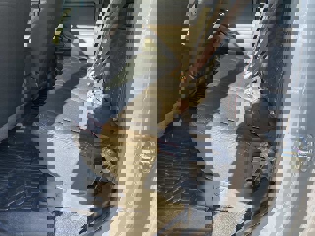 Used 2023 Nissan Frontier PRO-4X w/ Technology Package image 13