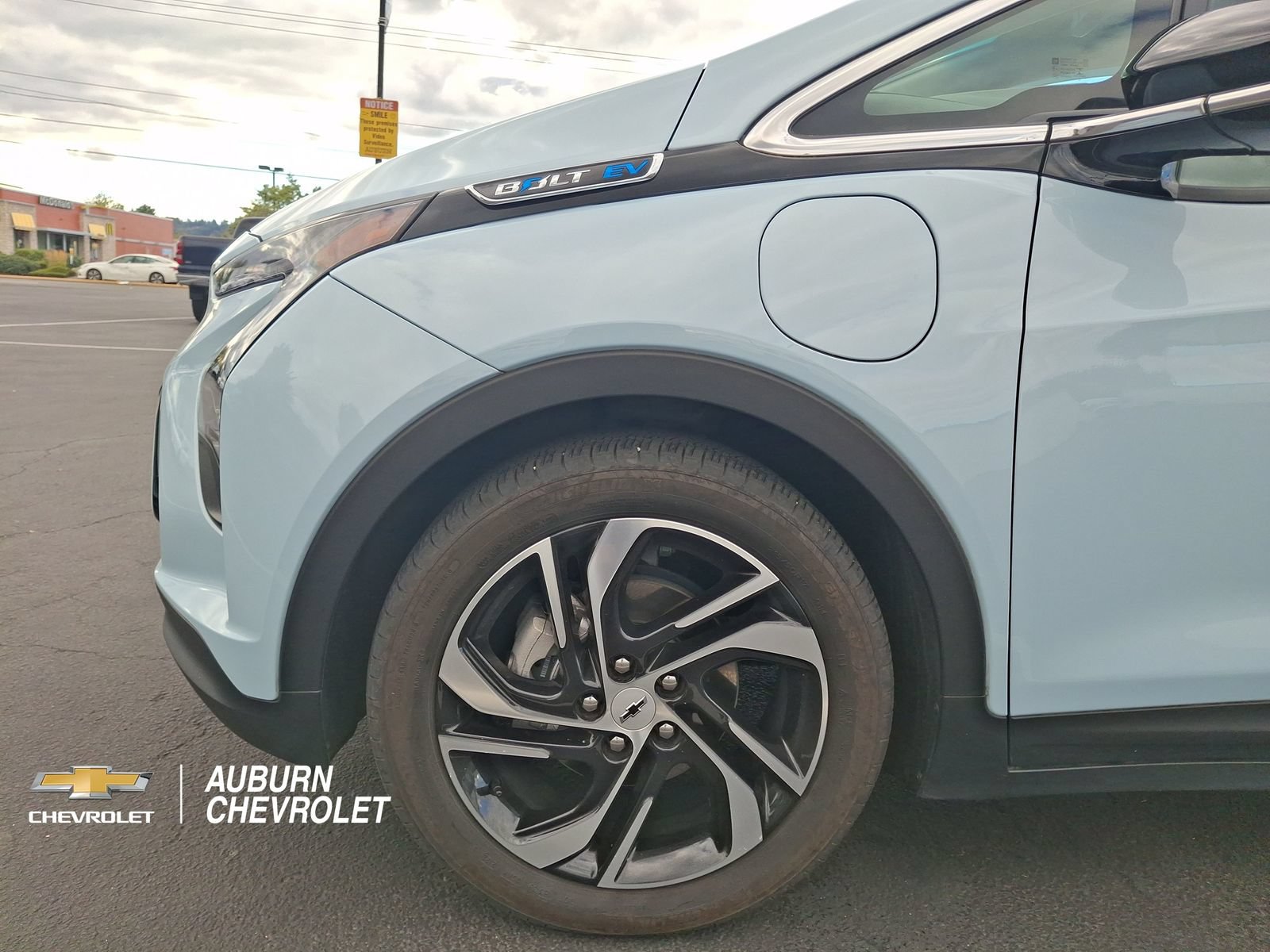 Used 2023 Chevrolet Bolt LT FWD image 24